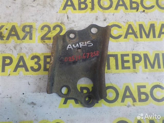 Кронштейн передней балки Toyota Auris (E150) 2006