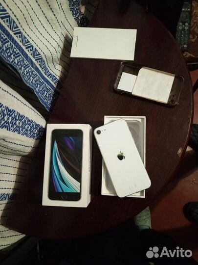 iPhone SE (2020), 128 ГБ