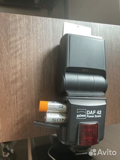 Вспышка Dorr DAF 42 для Nikon