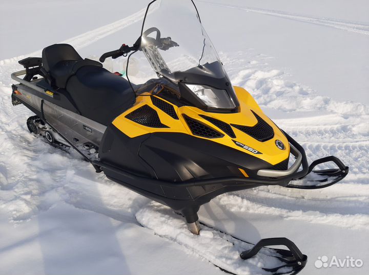 Продам снегоход BRP Ski-Doo Tundra WT 550F