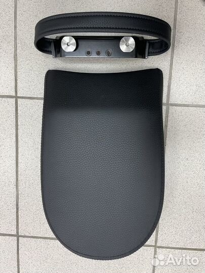 Сиденье пассажира BMW R18 с удерживающим ремнем