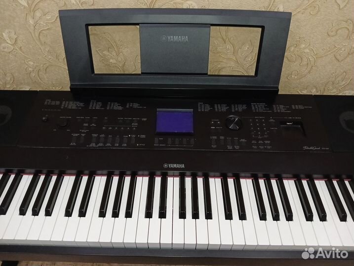 Цифровое фортепиано Yamaha DGX660