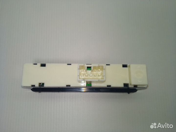 Блок управления стеклоподъемниками Suzuki Escudo