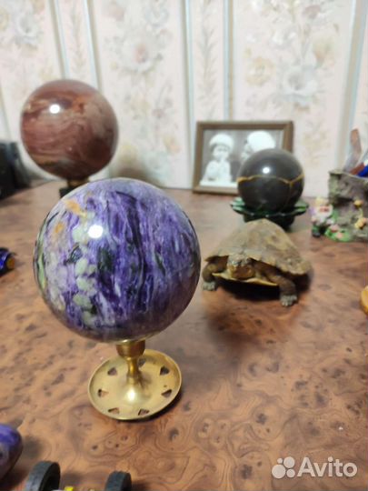 Шар из чароита