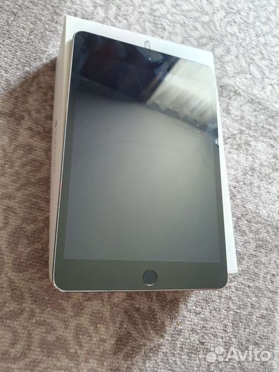 Планшет apple iPad mini 4