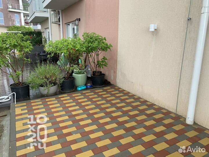 Тротуарная плитка, бордюры, газонная решетка