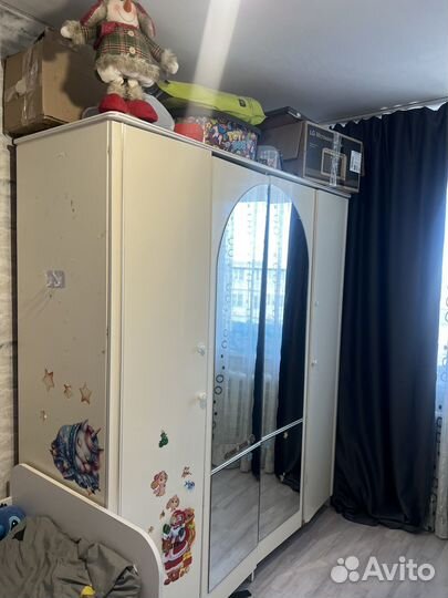 Спальный гарнитур бу белый