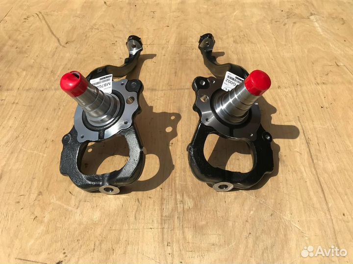 Поворотный кулак Toyota Land Cruiser Lexus LX470