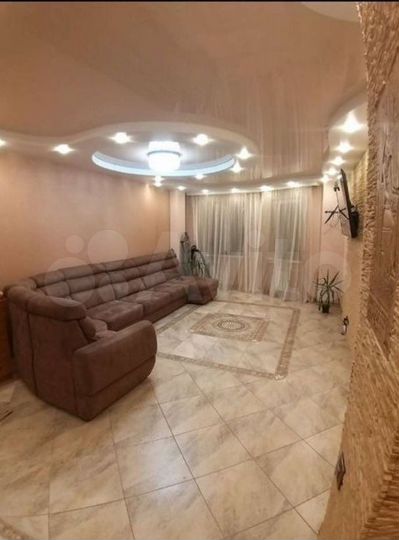 3-к. квартира, 91 м², 17/20 эт.