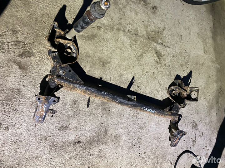 Задняя балка Hyundai Getz