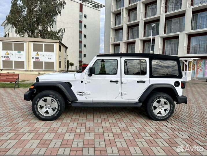 Аренда кабриолета Jeep Wrangler Сочи Сириус