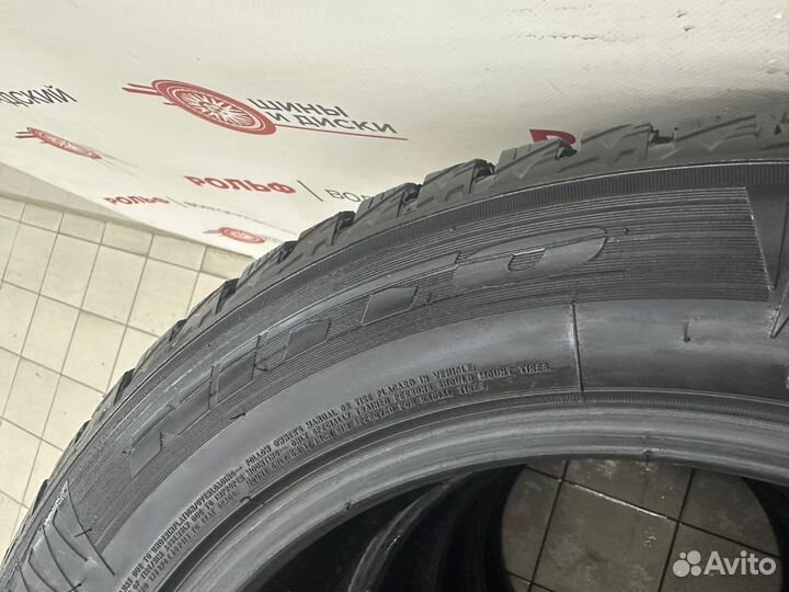 Nitto Therma Spike (NTSPK-B02) 235/55 R17 103T