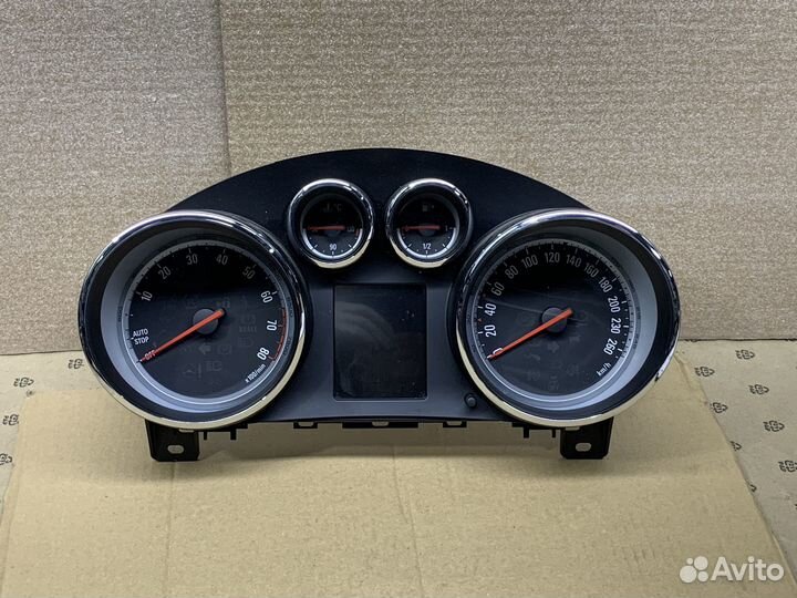 Панель приборов km/h Opel Astra J Zafira C