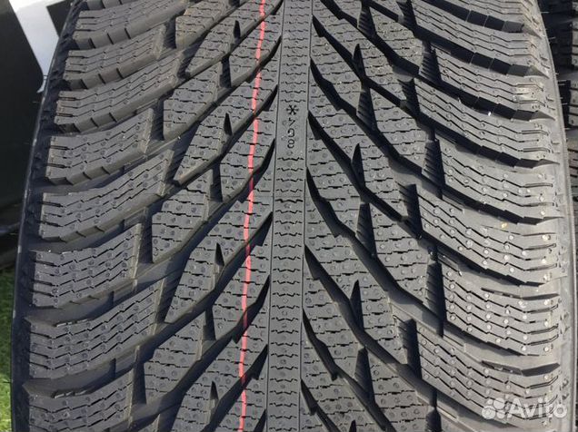 Nokian Tyres Hakkapeliitta R3 275/40 R21