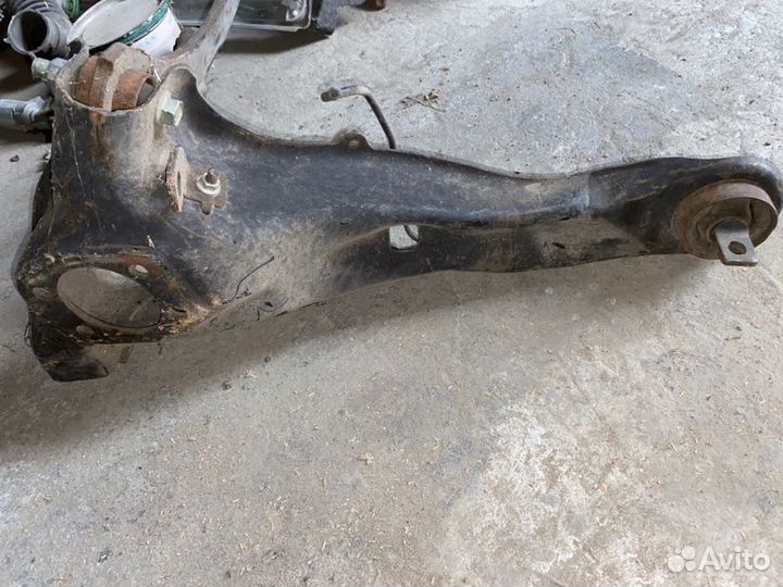 Рычаг задний продольный правый Mitsubishi