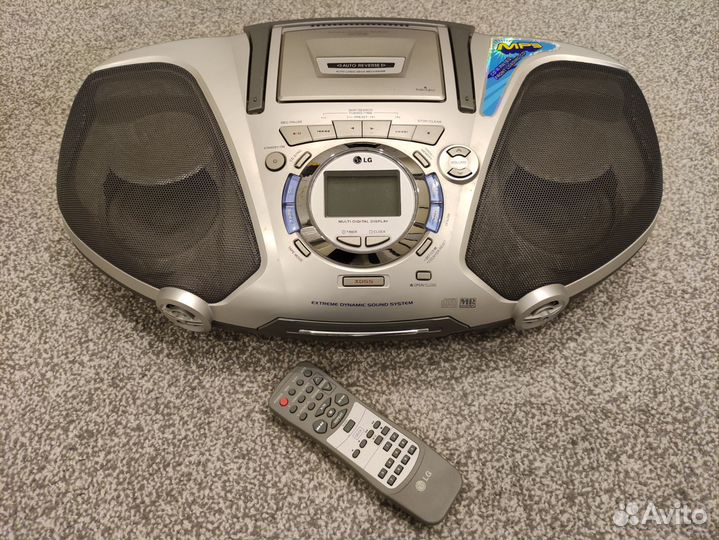 Стереомагнитола LG LPC-LM735X