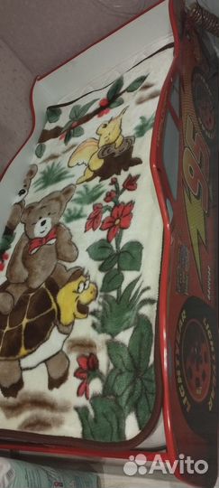 Детская кровать машинка с матрасом