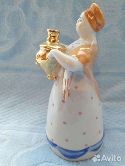 Фарфоровые статуэтки