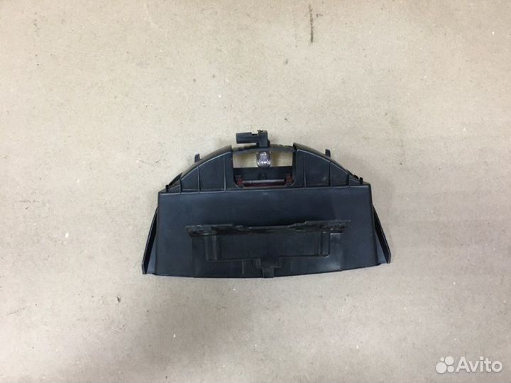 Стоп-сигнал дополнительный Renault Logan 2