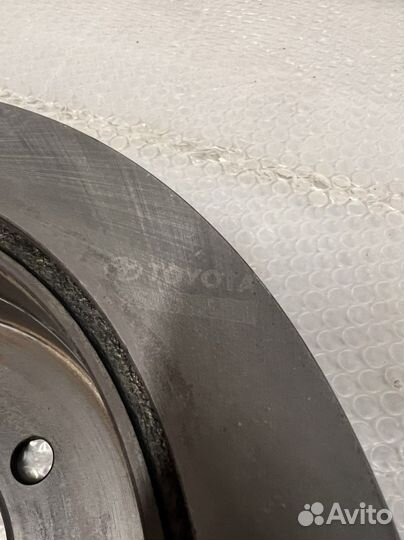 Диски тормозные на Toyota Land Cruiser 200