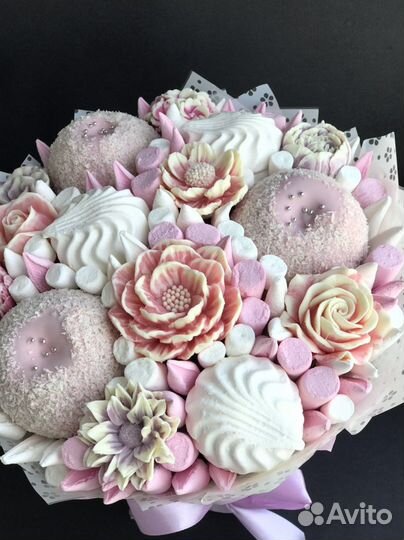 Съедобный букет из сладких цветов зефира