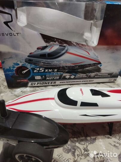 Радиоуправляемый катер на радио управлении