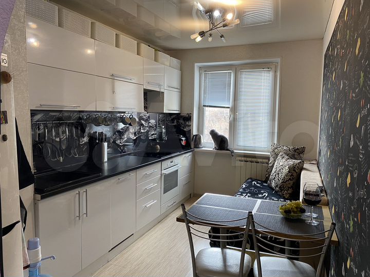 3-к. квартира, 68 м², 10/10 эт.