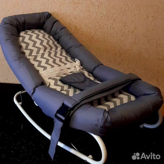 Детский шезлонг-качалка