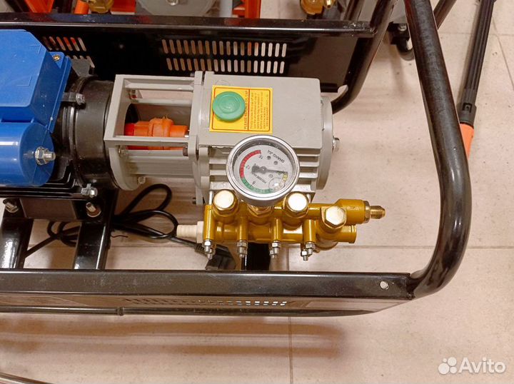 Мойка высокого давления автомойка