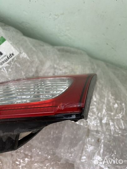 Фонарь в крышку багажника Nissan Almera n16