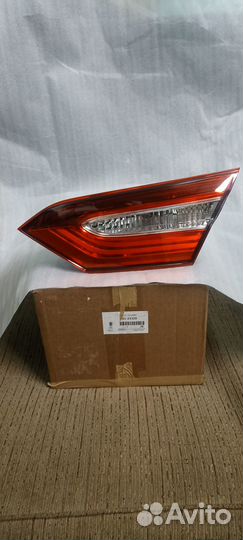 Фонарь в сборе Toyota Camry v70 81581-33320