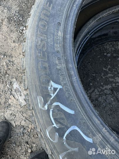 Bridgestone Blizzak DM-V2 235/55 R19