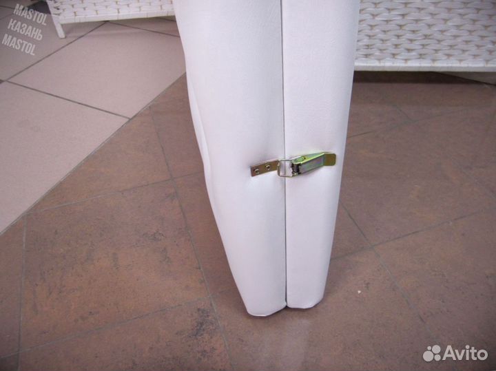 Массажный стол