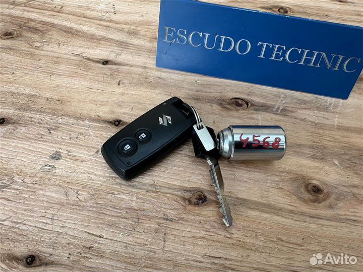 Смарт ключ Suzuki Escudo TD54W J20A 2007