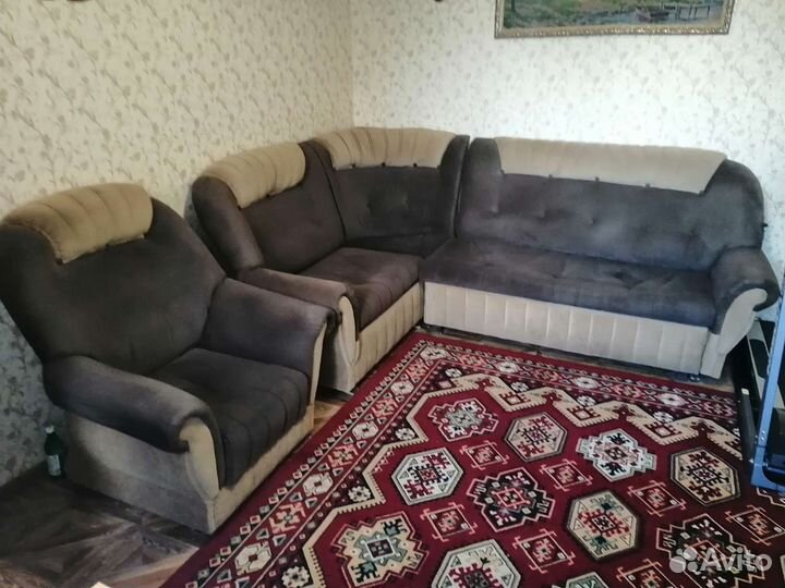 Большой угловой диван бу