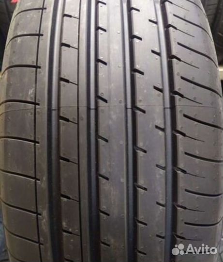 Yokohama BluEarth-XT AE61 215/70 R16