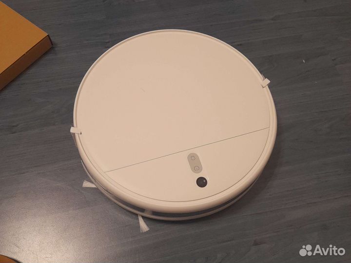 Робот пылесос