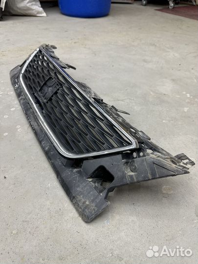 Решетка радиатора seat leon