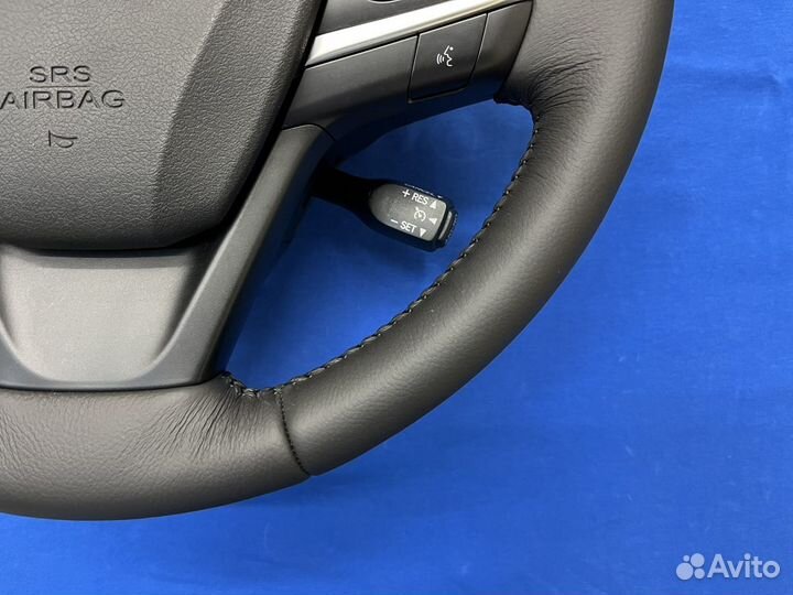 Руль под дерево с подогревом Toyota Camry 55