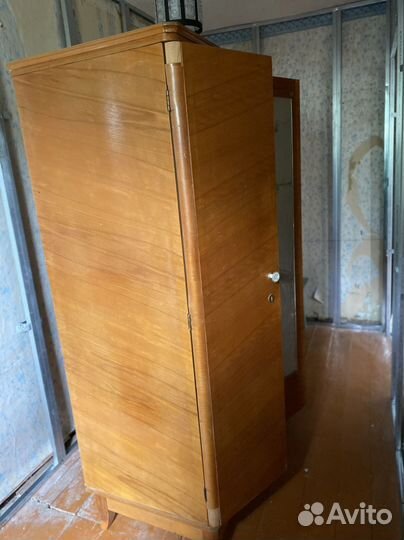 Старинная мебель