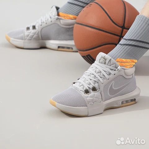 Кроссовки nike lebron witness 8 оригинал 45р