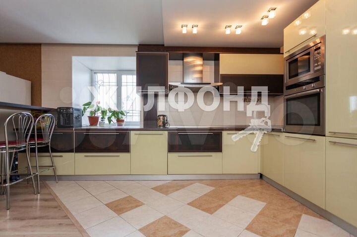 4-к. квартира, 188,6 м², 9/16 эт.