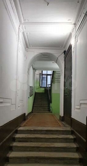 Комната 18 м² в 5-к., 4/5 эт.