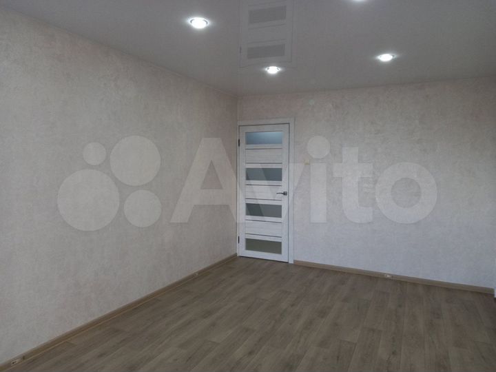 2-к. квартира, 50 м², 3/5 эт.