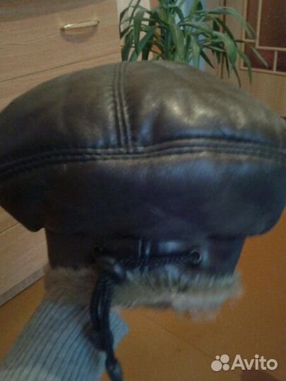 Берет кожаный