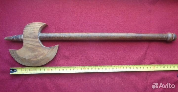 Винтажный деревянный топорик