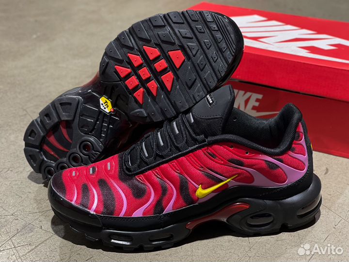 Nike Air Max Plus Supreme