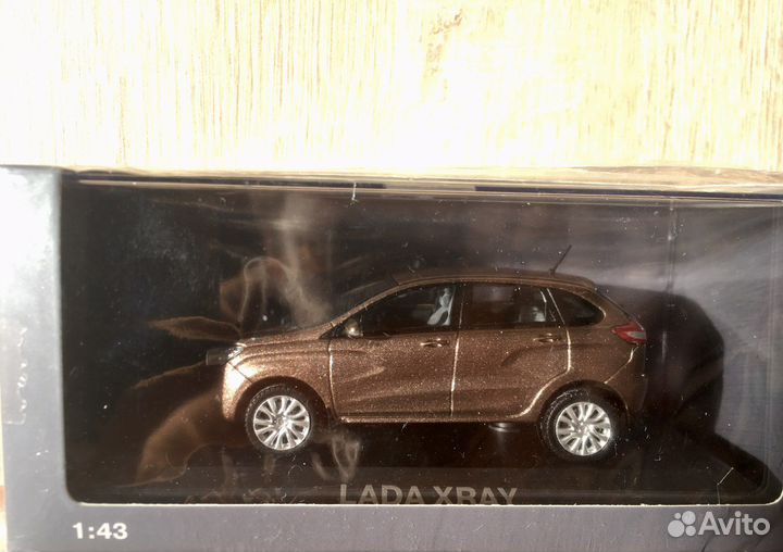 Модель LADA xray 1:43