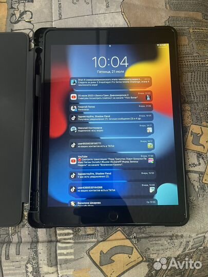 iPad 10.2