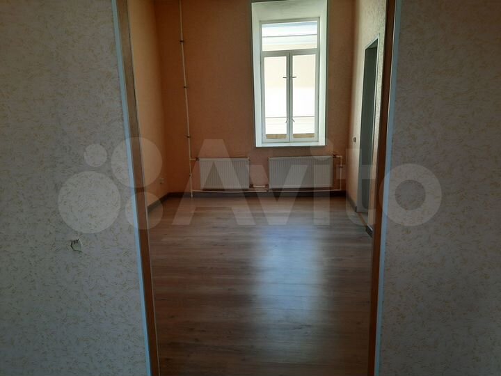 Комната 24 м² в 3-к., 2/2 эт.